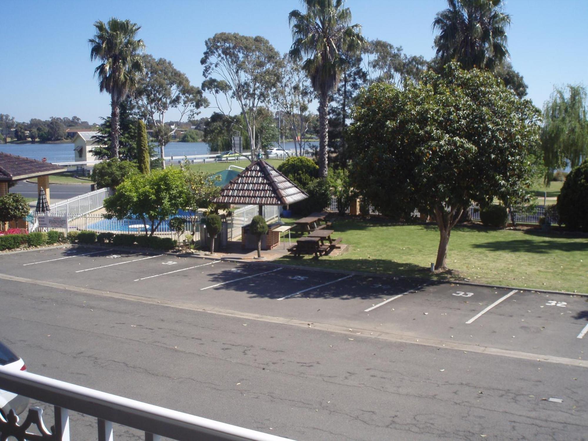 Lakeview Motel Yarrawonga Exterior photo